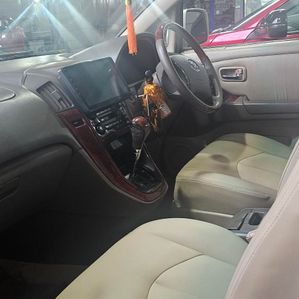 Toyota Harrier 2002 - Image 3