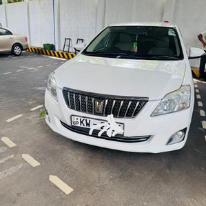 Toyota Premio G superior 2013 - Image 2