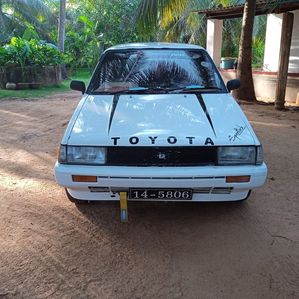 Toyota Corolla 1985 - Image 2