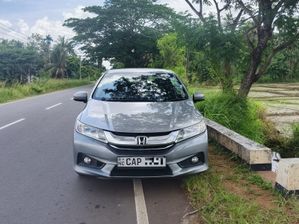 Honda Grace 2016