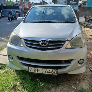 Toyota Avanza 2011 - Image 2