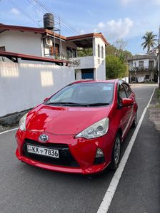 Toyota Aqua 2012