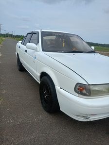 Nissan Sunny 2005
