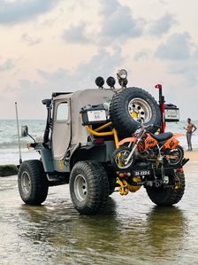 Mitsubishi 4DR 5 JEEP 1978 for sale in Kalutara, Kalutara