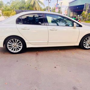 Honda Civic FD3 Highest Grade 2011 - Image 2