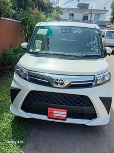Toyota Roomy 2023