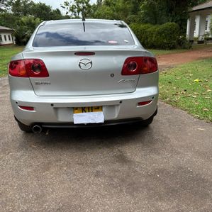 Mazda Axela 2004 - Image 3