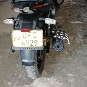 Bajaj Pulsar 180 2017 - Image 2
