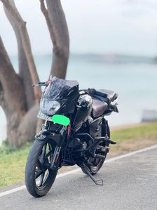 Bajaj Pulsar 200 2009