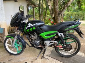 Bajaj Pulsar 150 2005
