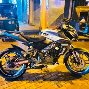 Bajaj Pulsar 200 2018 - Image 2