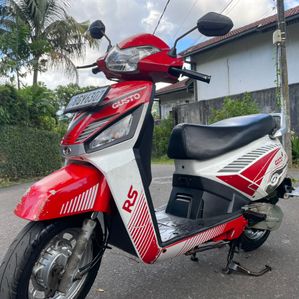 Mahindra Gusto Red 2018 - Image 3