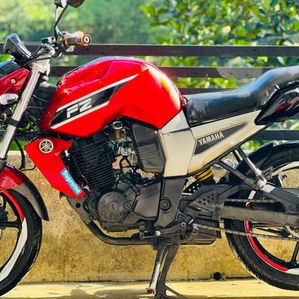 Yamaha FZ 2010 - Image 2
