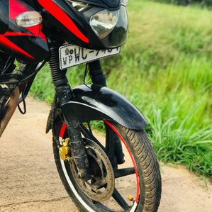 Bajaj Pulsar 180 2010 - Image 2