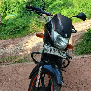 Bajaj Platina 2010 - Image 3