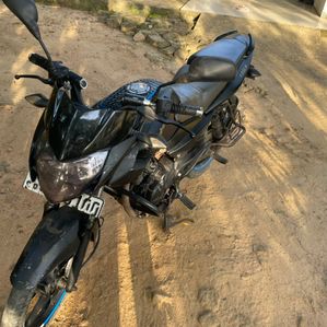 Bajaj Pulsar 135 2011 - Image 3