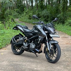 Bajaj Pulsar NS200 2017 - Image 2