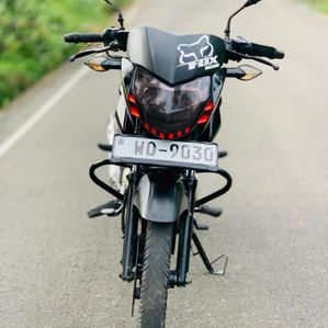 Bajaj Pulsar 135 LS 2011 - Image 2