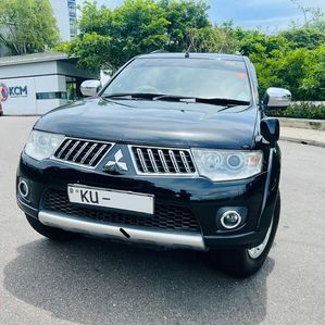 Mitsubishi Montero Sport 2012 - Image 3
