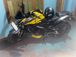Bajaj Pulsar NS200 2018