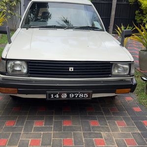 Toyota Corolla 1984 - Image 2