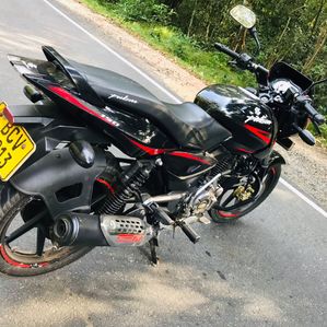 Bajaj Pulsar 150 2015 - Image 3