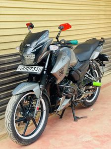 TVS Apache 2018