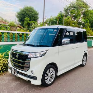 Suzuki Spacia Custom Z 2017 - Image 3