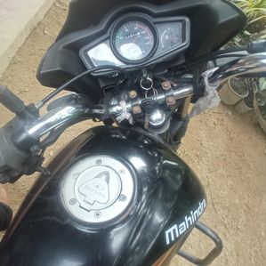 Mahindra Centuro 2015 - Image 2