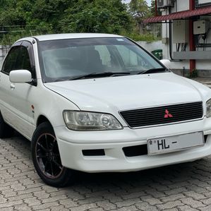 Mitsubishi Lancer CS2 Auto 2001 - Image 2