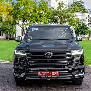 Toyota Land Cruiser Sahara LC300 ZX diesel 2024 - Image 2
