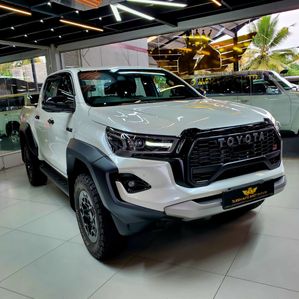 Toyota Hilux GR SPORT BRAND NEW 2024 - Image 3