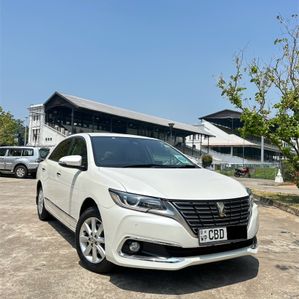Toyota Premio G Superior 2018 - Image 2
