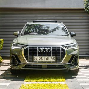 Audi Q3 S Line 2019 - Image 2