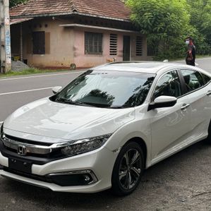 Honda Civic Sedan 2021 - Image 2