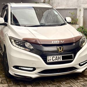 Honda Vezel Gold Badge 2015 - Image 2