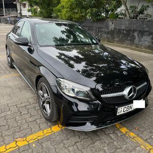 Mercedes Benz C200 AMG Premium 2020 - Image 2