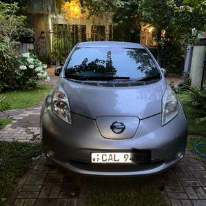 Nissan Leaf 2015 - Image 2