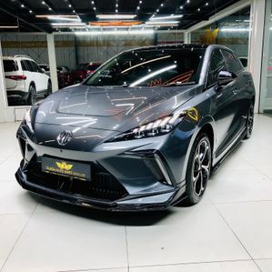 MG MG4 V Long Range WITH AMOTRIZ BODYKIT 2024 - Image 3
