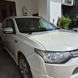 Mitsubishi Outlander 2015 - Image 2