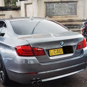 BMW 528i 2011 - Image 3