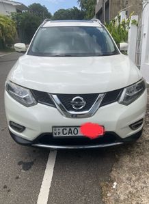 Nissan X-Trail Hybrid 2015