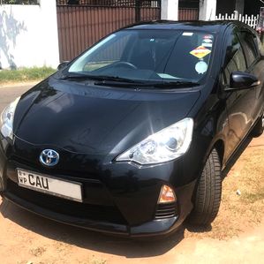 Toyota Aqua 2014 - Image 2