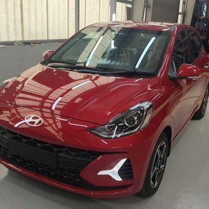 Hyundai Grand i10 Fully loaded 2025 - Image 2
