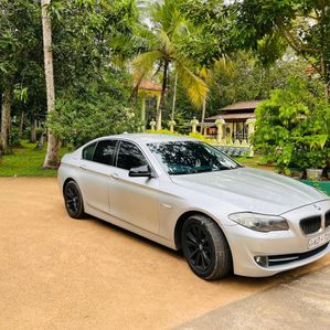 BMW 523i 2011 - Image 3