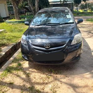 Toyota Yaris 2008 - Image 2