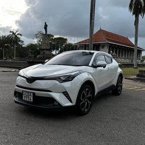 Toyota CHR NGX 50 Turbo 2017 - Image 2