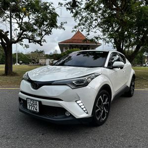Toyota CHR NGX 50 Turbo 2017 - Image 3