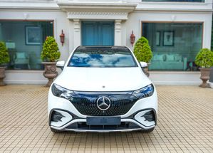 Mercedes Benz EQE 300 2024