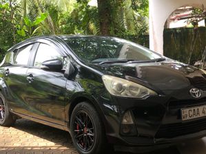 Toyota Aqua S Grade 2012